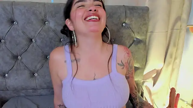 Živý XXX chat DaphneGlas