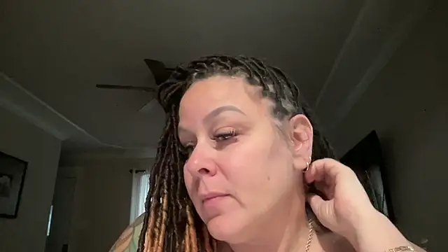 WorldsGreatestCockRater's Live XXX Chat