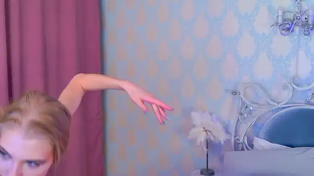 4example_Chloe's Live XXX Chat