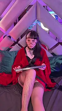 Živý XXX chat Ravenna666_