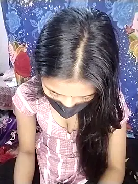 Surbhi-dixitのウェブカメラショー