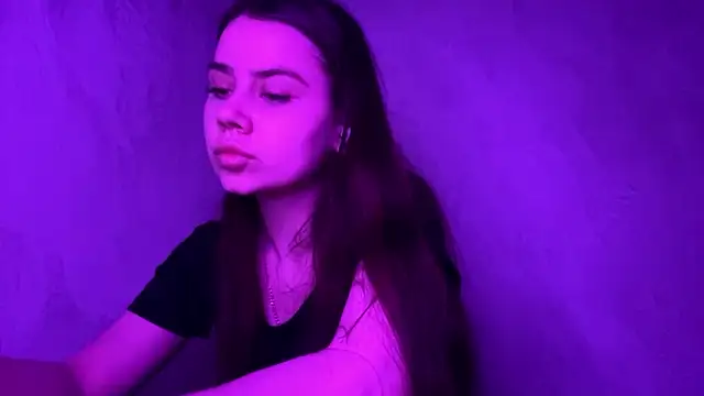 MiloyNoir's Live XXX Chat