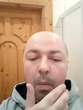 Luceriusbigass' Live XXX Chat