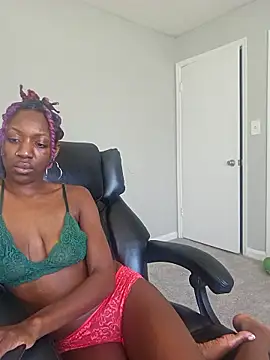 oliviaprettypussy élő XXX-chatje