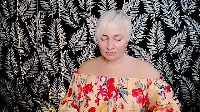 Olivia_playful: онлайн-секс-чат