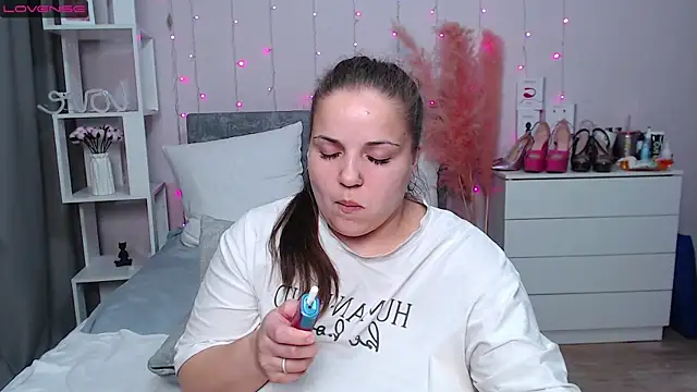 Crazyy_girl_'s Live XXX Chat