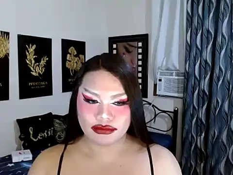 TSbrianaHugeCock's Live XXX Chat