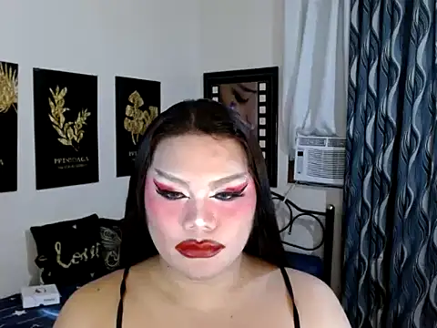 Show Webcam de TSbrianaHugeCock