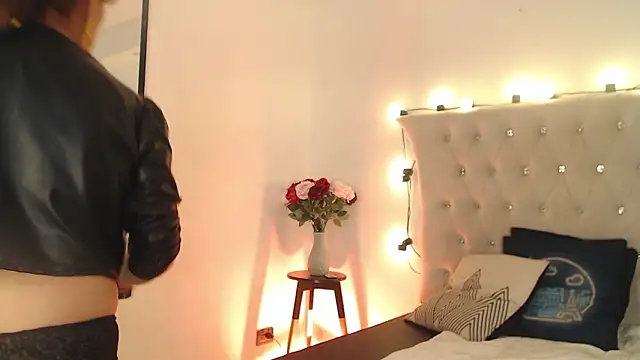 GloryShine Chat XXX live