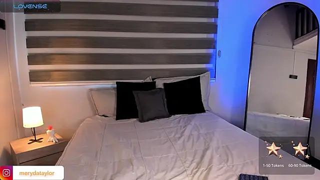 MERIDA_TAYLOR's Live XXX Chat