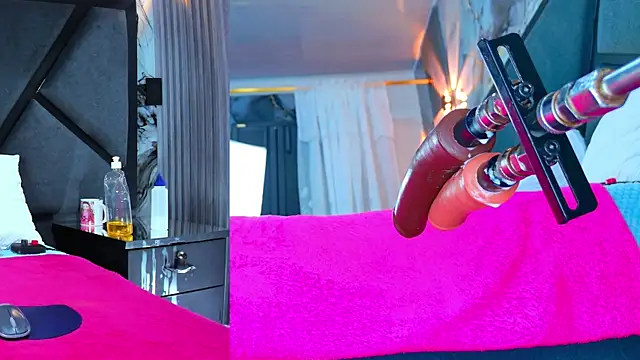 NathaxaLeans' Live XXX Chat