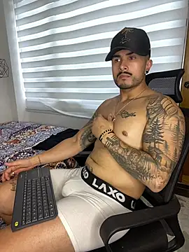 ALEXXX_KING élő XXX-chatje