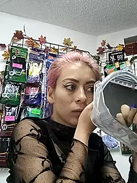 Tefannyy_ Chat XXX in diretta