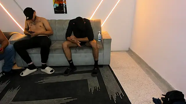 brutal_sex_room2k's Live XXX Chat