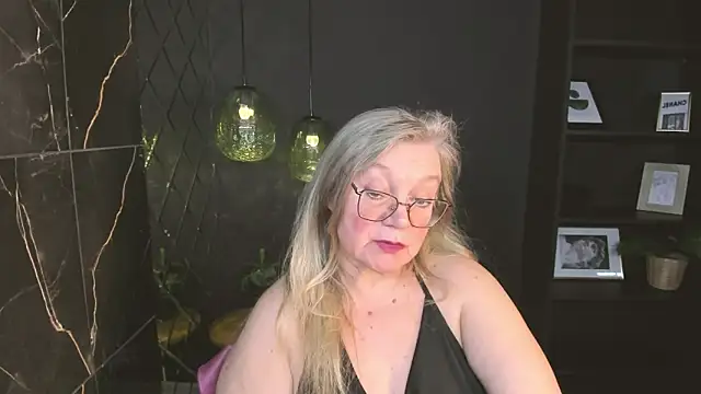 NataliMellow's Live XXX Chat