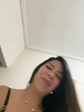 paola_oliveira's Webcam Show