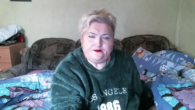 Show modela Lana555 na web-kameri