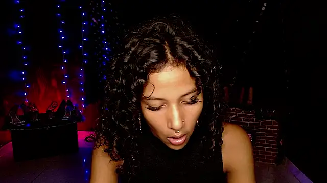 Chelsea__2 Adlı Modelin Canlı XXX Sohbeti