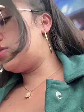 LIZ-06_ Chat XXX in diretta