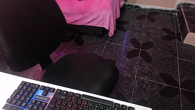 alaia_blue's Live XXX Chat