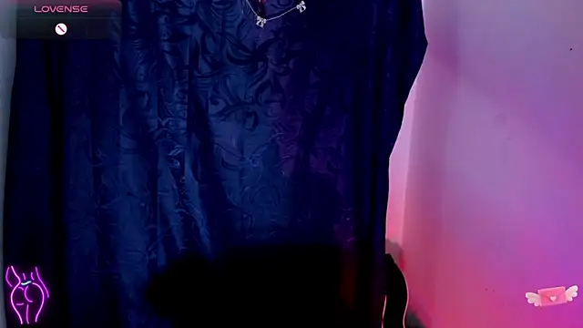 Viioleett_cum's Live XXX Chat