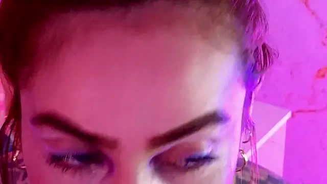 Evangelyne_1 – Live XXX-chat