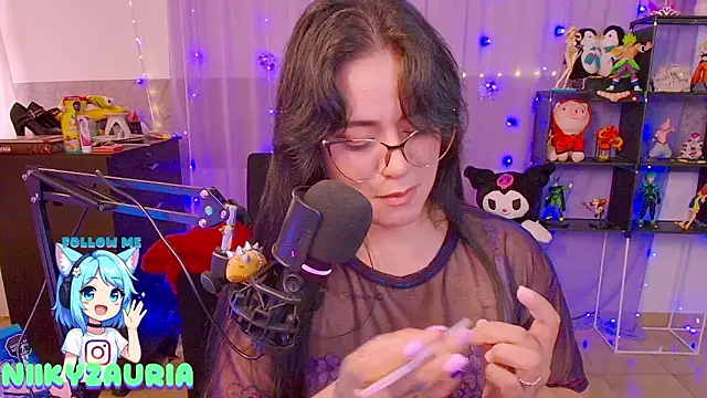 _niiky élő XXX-chatje