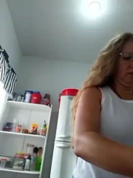 Chat +18 de MILEIDE980 ao vivo