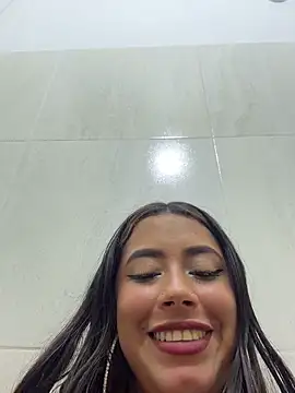 ElaaPerez's Live XXX Chat