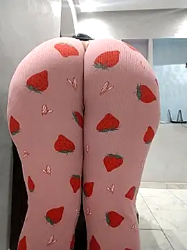 Dalou3a-69 élő XXX-chatje