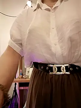 Emma_Linh's Live XXX Chat