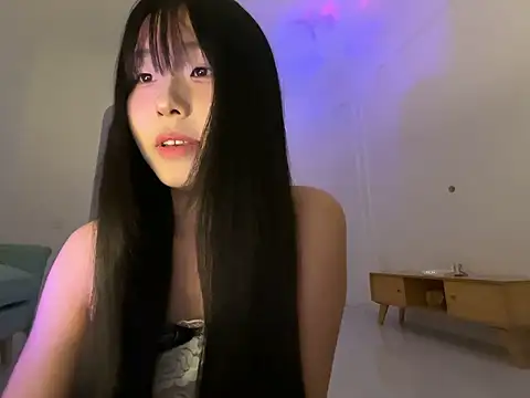 77momomo – Naživo XXX chat