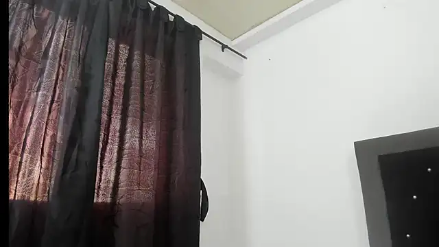 vfridaper's Live XXX Chat