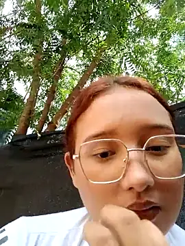 young_dairy01's Live XXX Chat