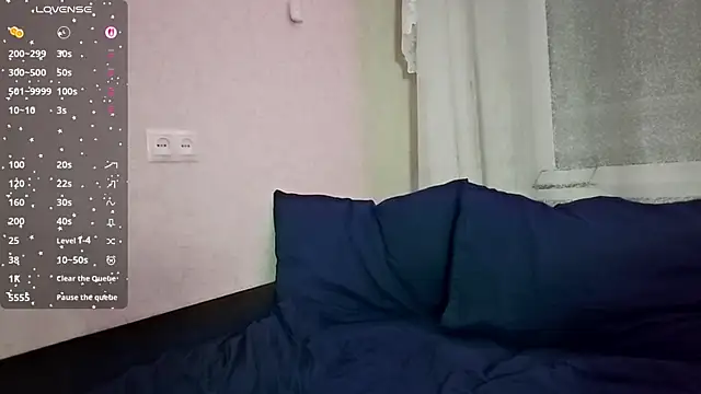 MiaLovelyOne: онлайн-секс-чат