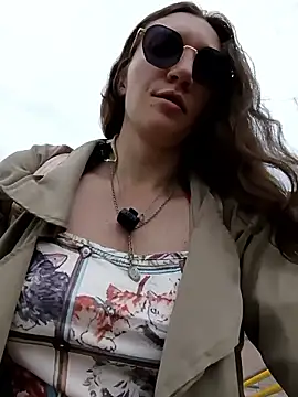 Chat XXX en directo de Lucy_colee