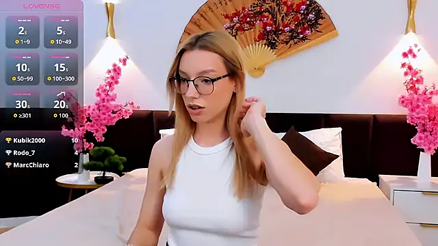 CindyMoriLove Chat XXX live