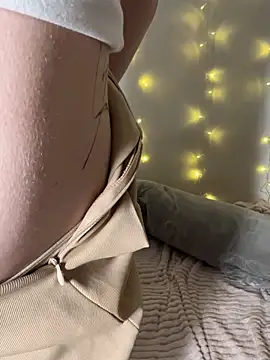 yoyogirlx webcam show