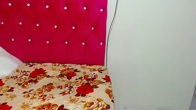 SWEETSEXYBARBIE élő XXX-chatje