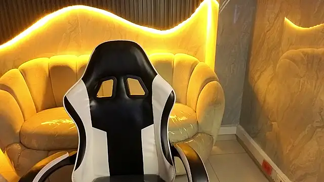 Andrea_Tx élő XXX-chatje