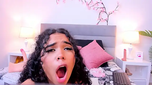 Luna_Rishii's Live XXX Chat