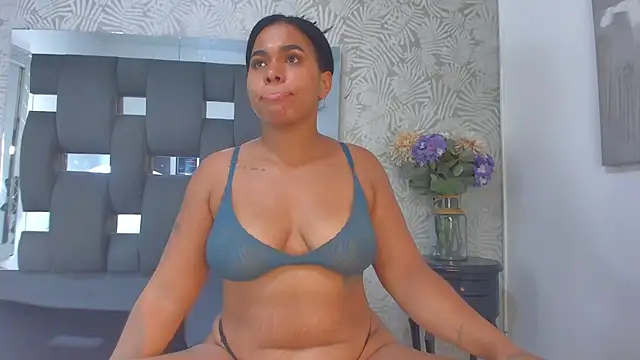 Butterflyyxxx – Kamerová šou