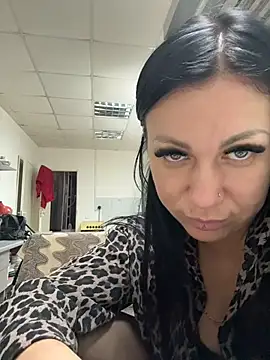 _Mila_Love: онлайн-секс-чат