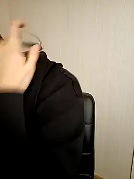 Aelita_bb: онлайн-секс-чат