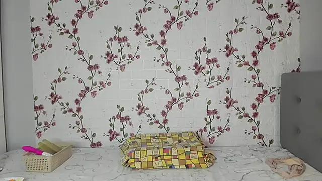 Alisagold90: онлайн-секс-чат