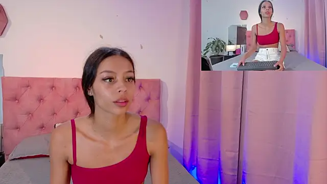 two_milkyway's Live XXX Chat