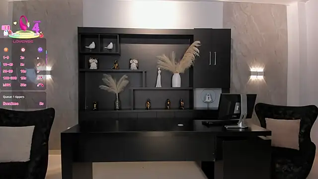 MaddyOwens' Live XXX Chat