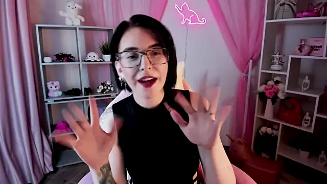 ElenaSomerhalder élő XXX-chatje