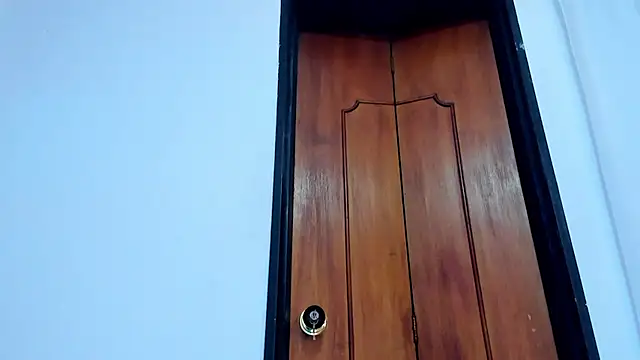 Charlotte11-11's Live XXX Chat