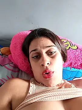 Latina_sexy1's Live XXX Chat